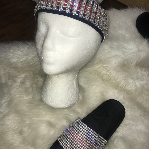 Bling bling headband and matching slides - Picture 5 of 7